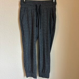 Lululemon size 4 Ready to Rulu High-Rise Cropped Jogger Heathered Raceway Grey